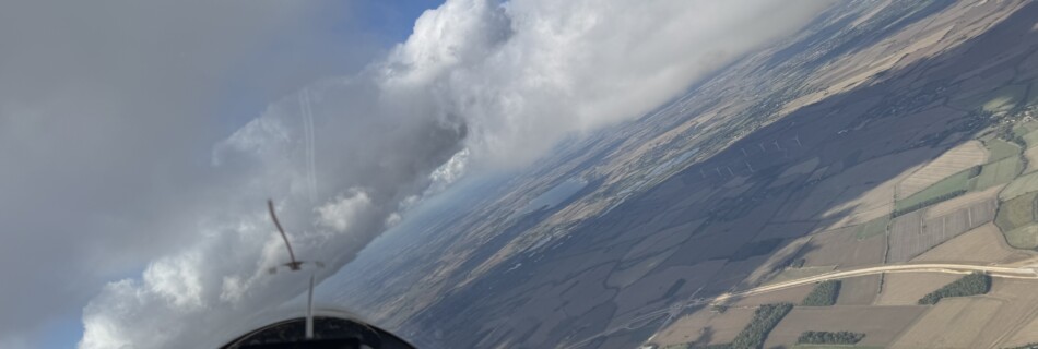 Thermalling up under a cloud